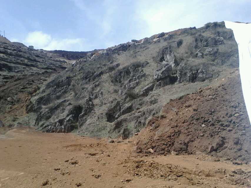 壩坡防浪護坡土工膜施工過程 土工膜價格貴嗎？